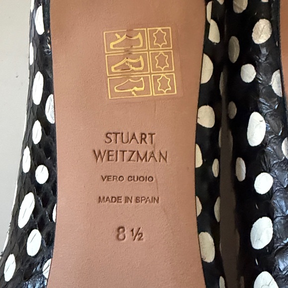 Stuart Weitzman leather pumps - Picture 4 of 10